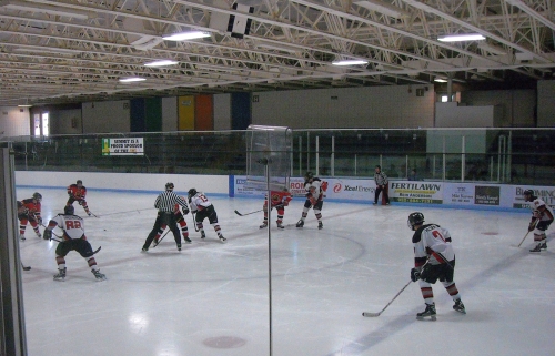 The opening faceoff of the D1 Championship game.