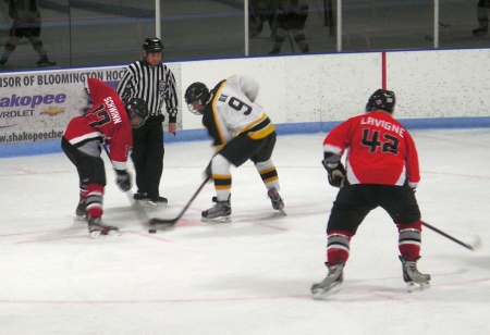 Spiders vs. Gold Rush, April 6, 2013